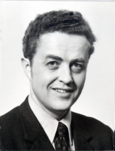 LANGSLET, LARS ROARFødt: 1936 Parti: H ikke reg. Valgdistrikt: 1. OSLO, OSLO På Stortinget: 1961-65 (vara), 1969,70-73, 1973-77, 1977-81, 1981-85, 1985-89